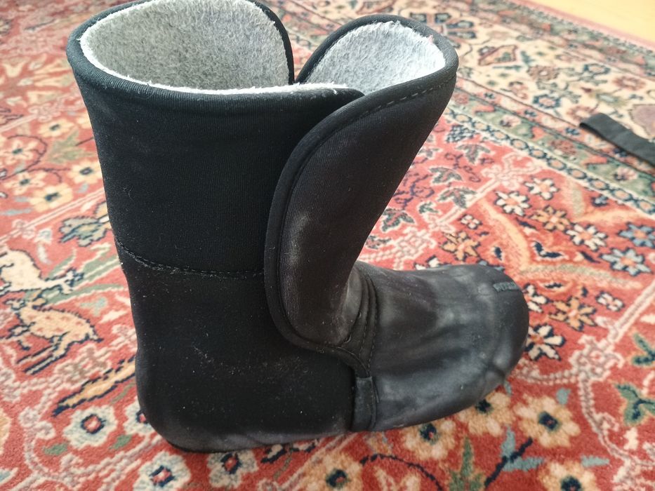 Vând boots snowboard