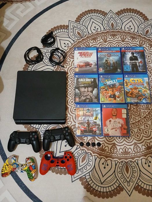 Продавам PlayStation 4 slim със 1Т