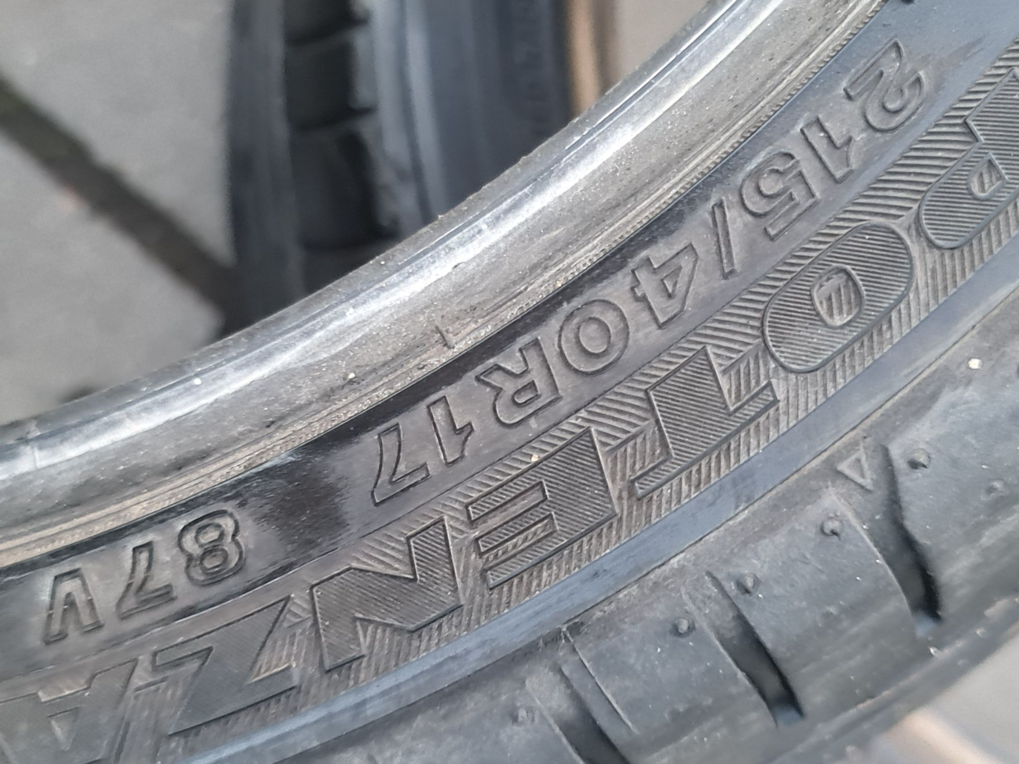 215 40 17 Bridgestone