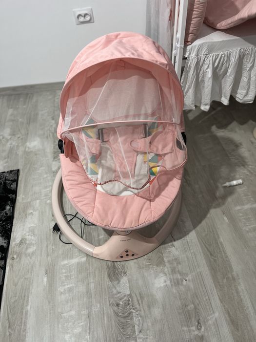 Set leagăn automat și pătuț pentru bebeluș