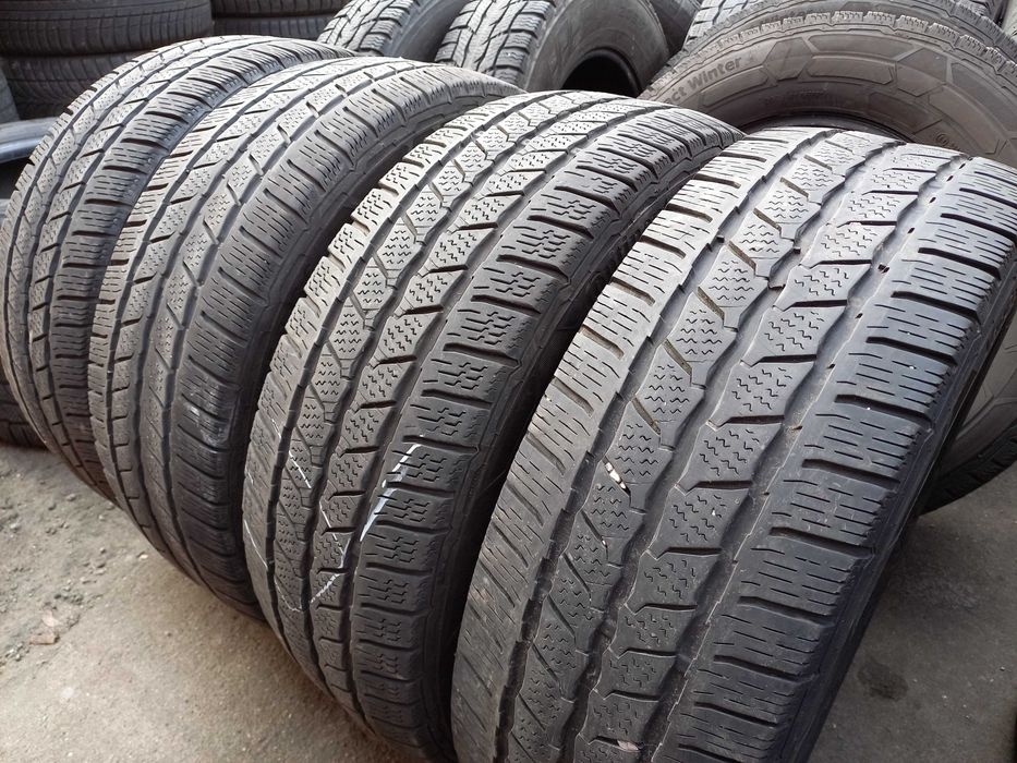 Anvelope second iarnă 215 60 R17C Continental 2017/2020