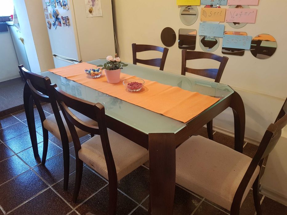 Кухненска маса със 6 стола