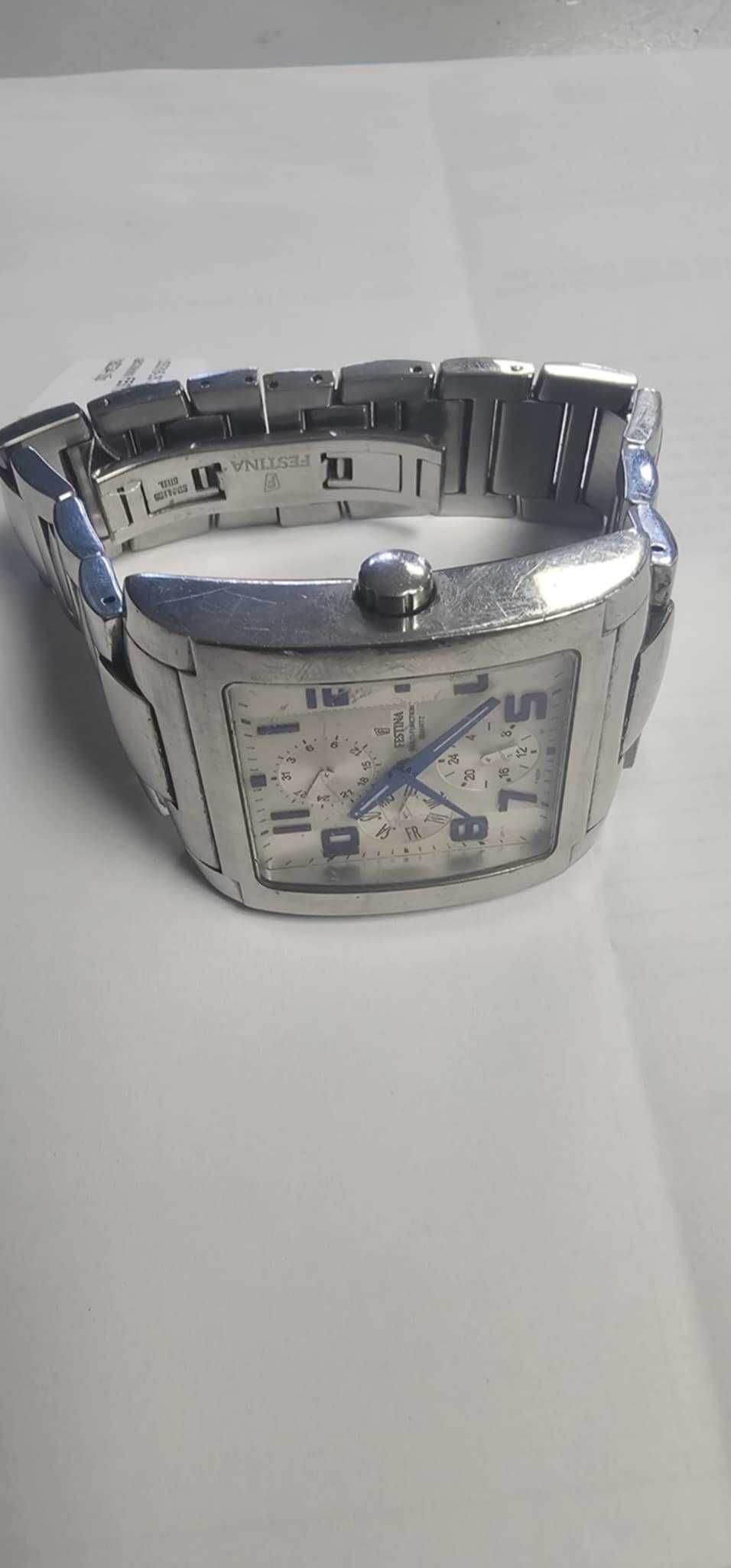 Часовник Festina F16234