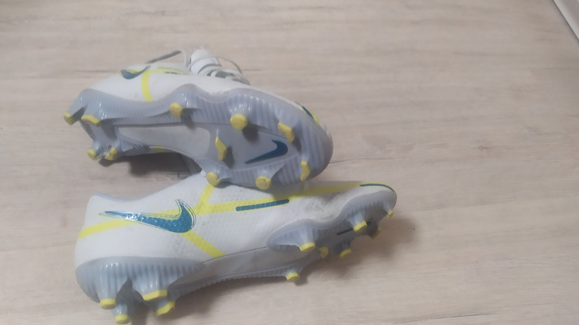 Бутонки Nike phantom