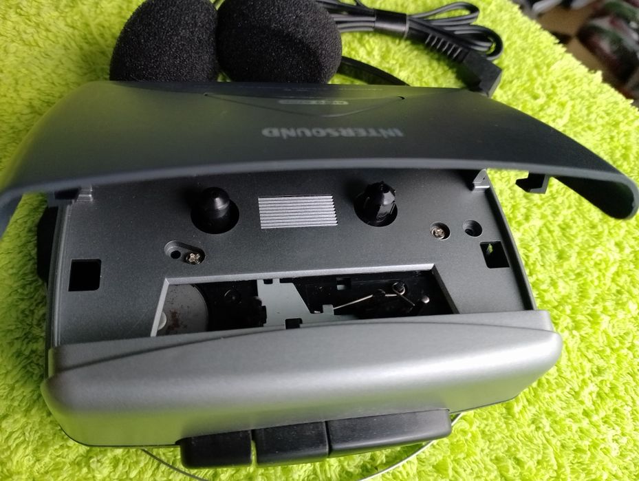 Walkman Swiss made cu casti