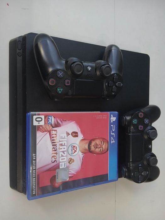 Playstation 4 Slim
