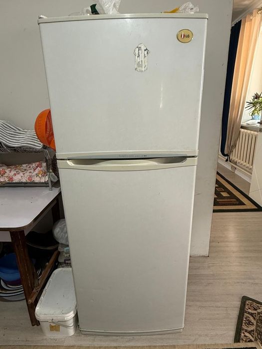 Прожам холодильник lg