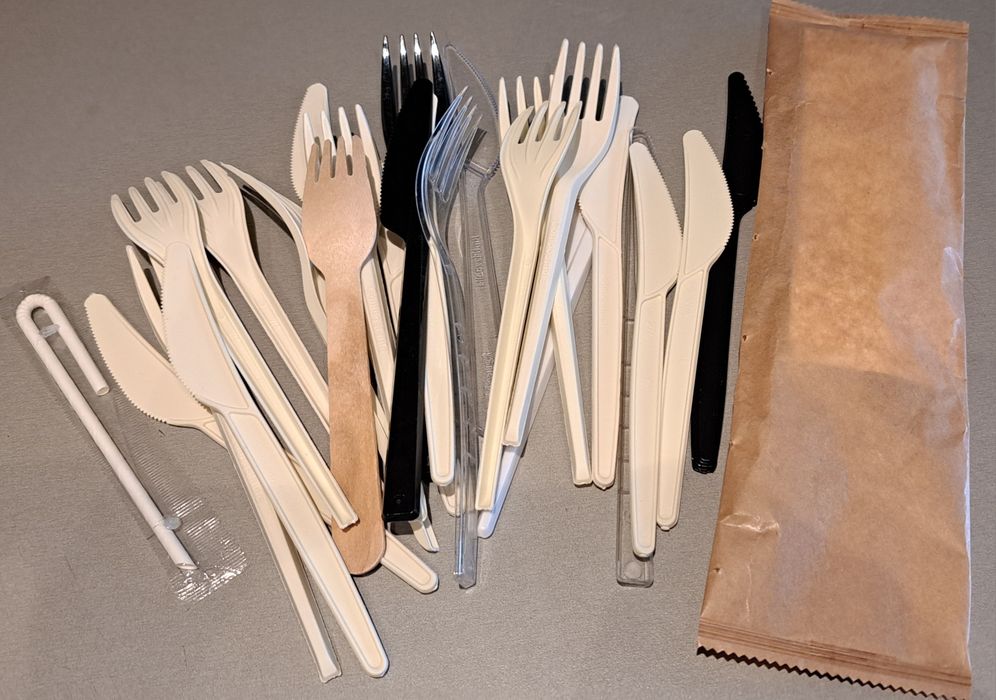 Подарявам нови прибори за София