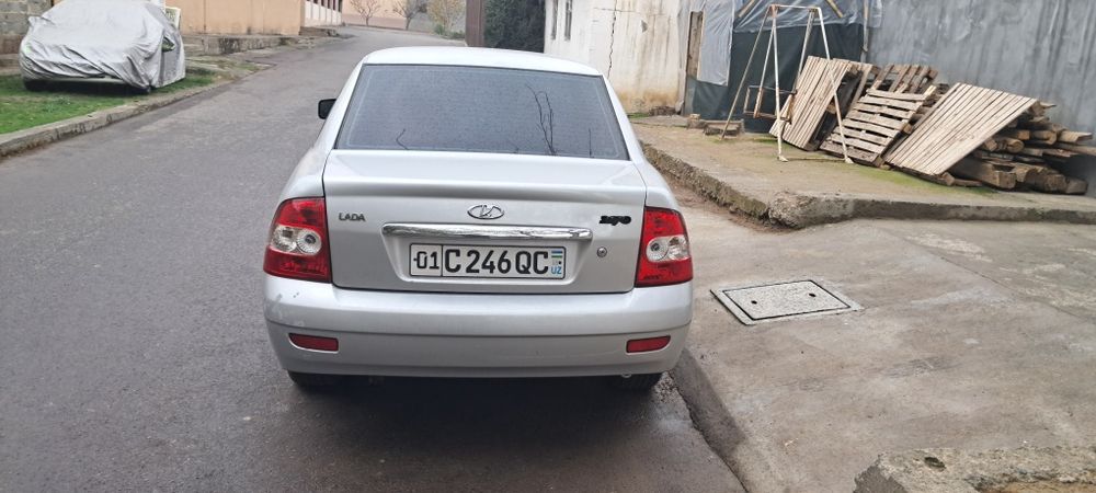 2170 Lada  Priyora