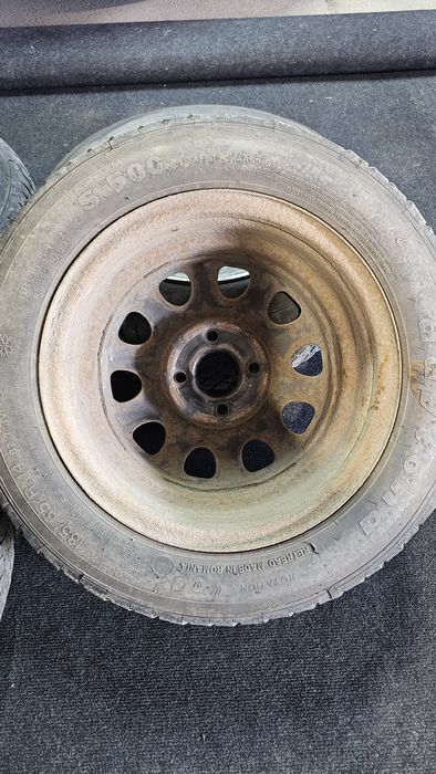 Set roti tabla originale Volkswagen Golf 3 / Vento  / Passat B4 etc

R