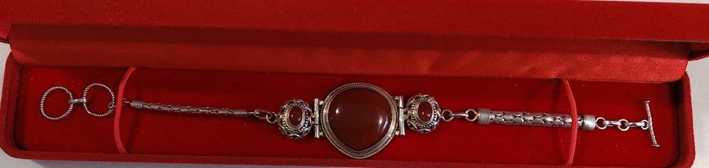 Браслет серебро 925 проба, камень сердолик