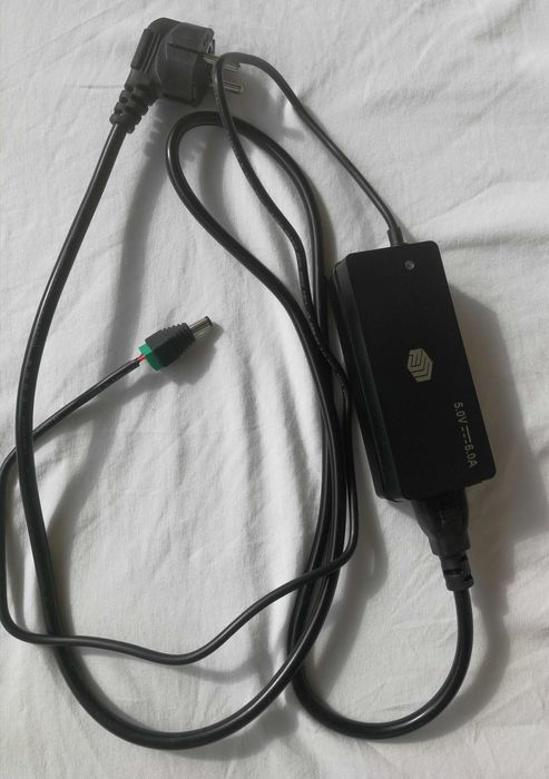 Продавам захранване 5V 6A 30W
