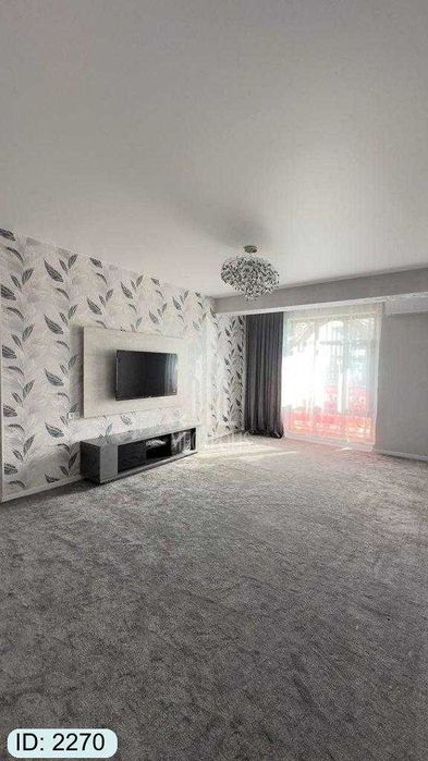 SOTILADI TEZDA №2270 Eski sum 3xonalik tayyor uyimiz sotuvda