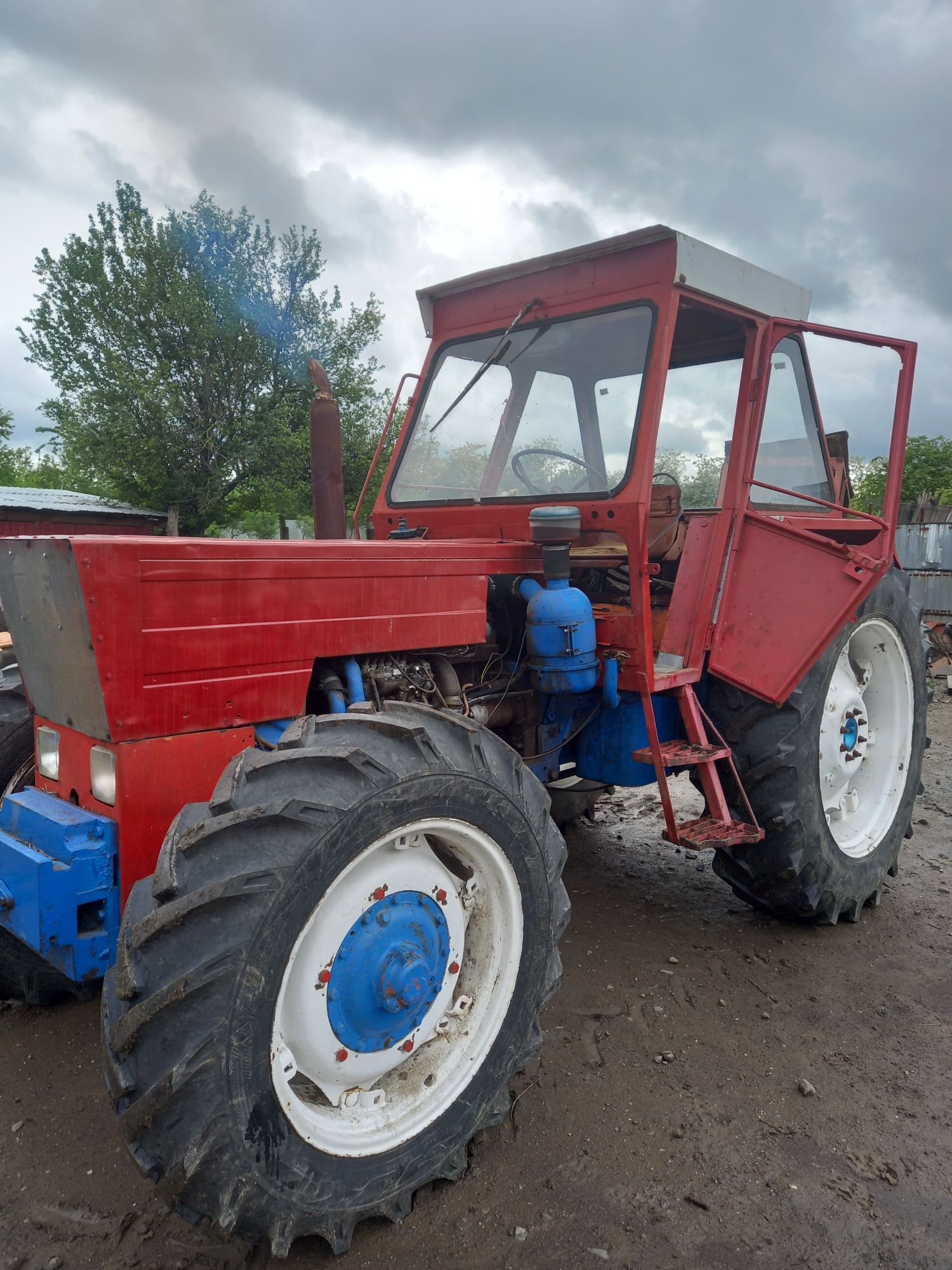 Tractor 1010 motor saviem