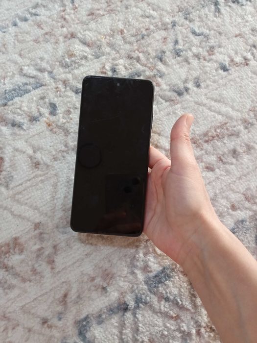 Продам на запчасти телефон POCO