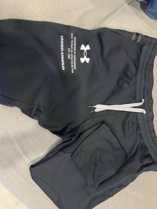 Мъжки спортен екип Under Armour