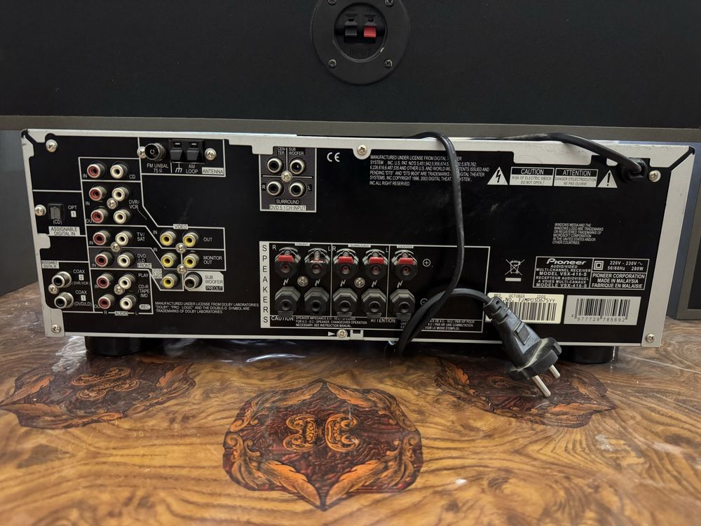 Продам усилитель аудио видео ресивер Pioneer vsx-416 с колонками