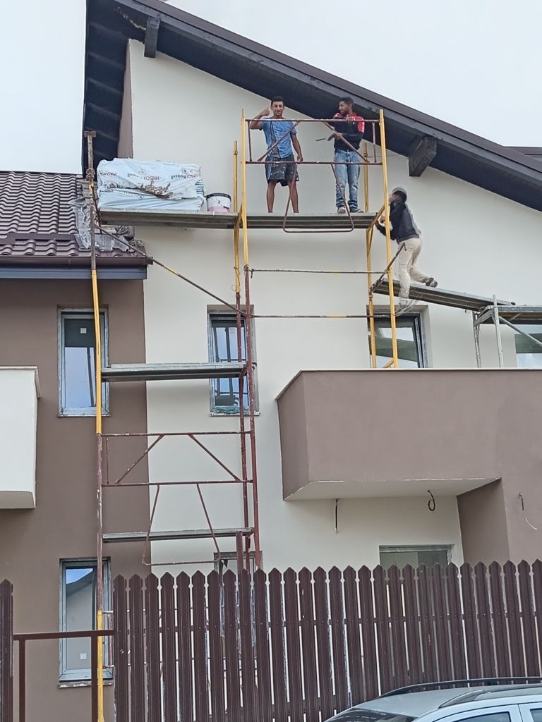 Executam termo izolați și hidroizolații