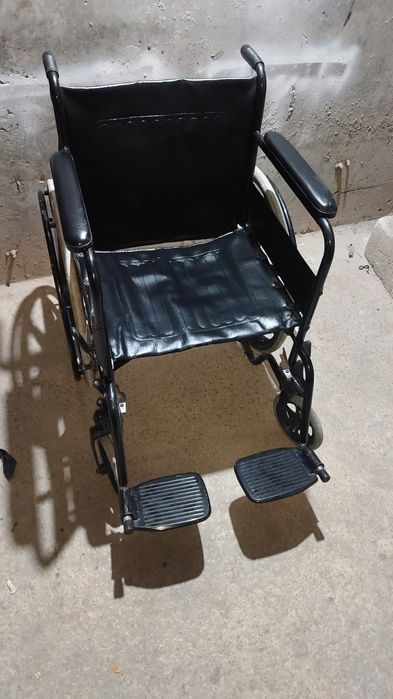 Инвалидное кресло-коляска