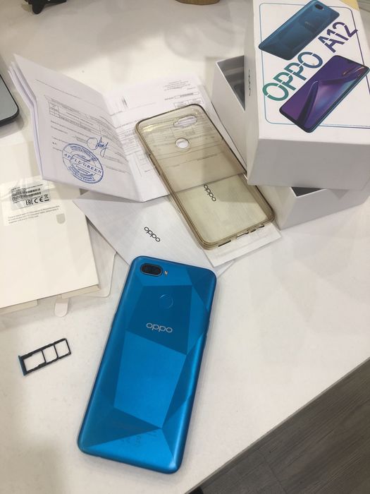Продам телефон oppo A12