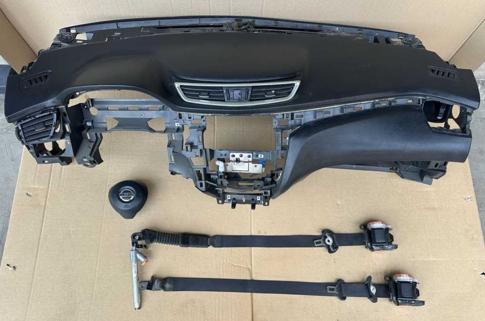 Арматурно табло колани airbag Nissan Qashqai J11 Lift Original