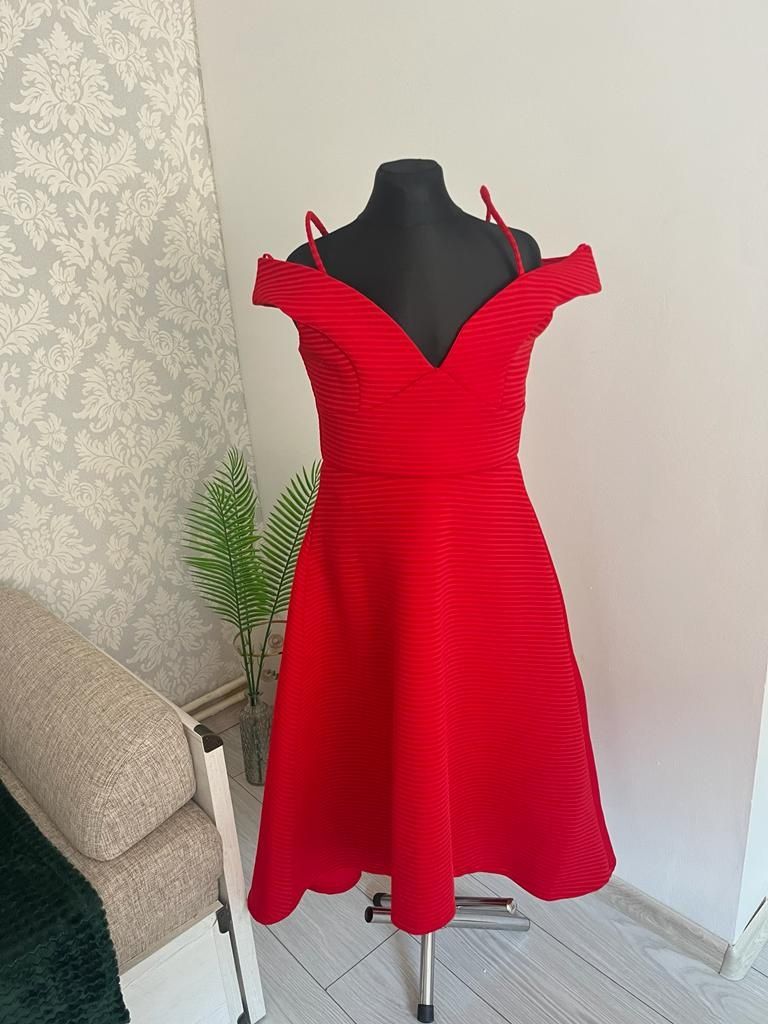 Rochie roșie noua M