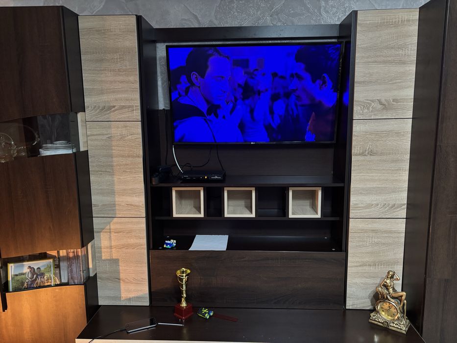 Продам стенку в отличном состоянии недорого