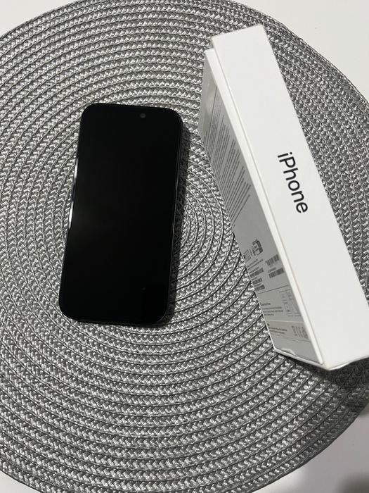 iPhone 16 pro black titanium