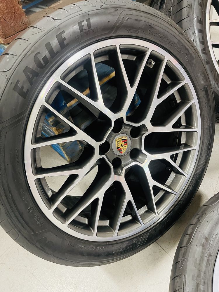 Jante Originale Porsche Macan Gts Turbo S R20 GoodYear2022 90%