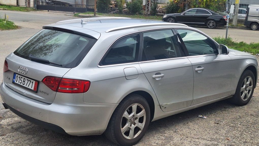 Audi A4 2.0TDI 143кс на части