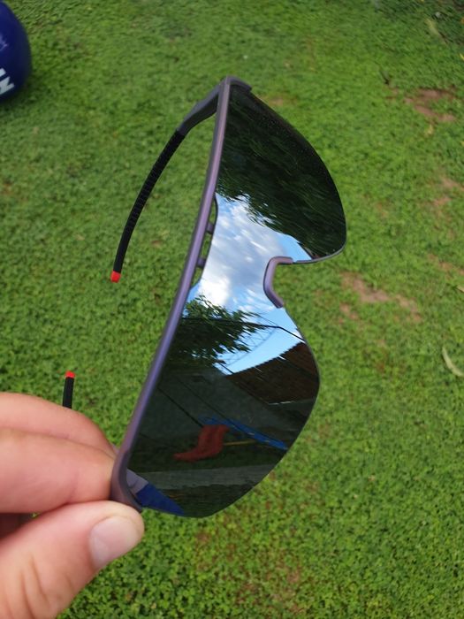 Ochelarii de alergat sau bicicletă