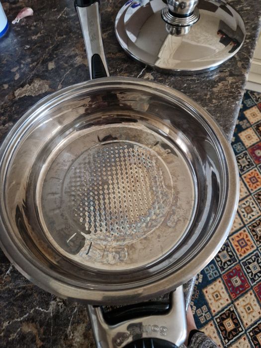 Продам сковородку 8000, стол  25 тыс