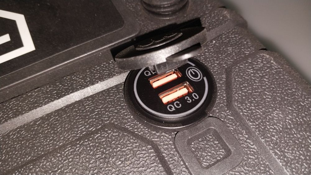 Power bank для охотников и рыбаков. 18 ампер часов 12 вольт. Выход на