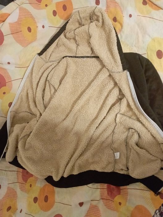 Hanorac îmblănit culoare negru măsura XL