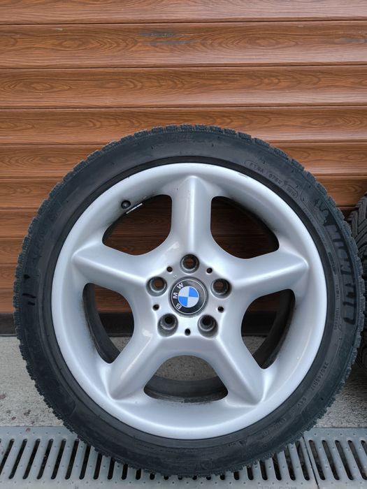 Зимни гуми Michelin 225/45/17 с джанти BMW 5x120 7.5j et40