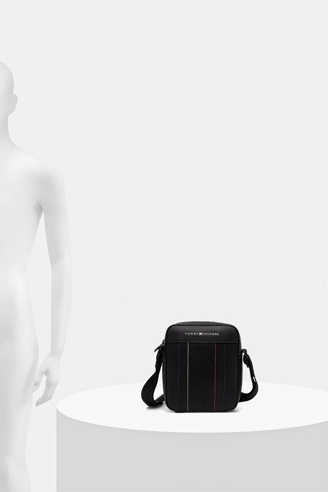 Чанта през рамо Tommy Hilfiger Foundation