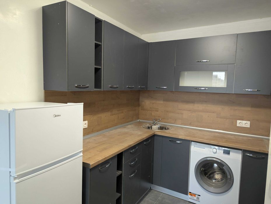 Сглобяване и Монтаж На Модулни Кухни и Мебели