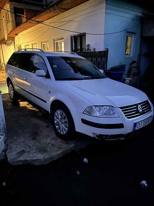 Vând passat b5.5 break