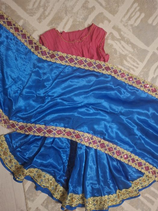 Новогодний костюм индийский сария