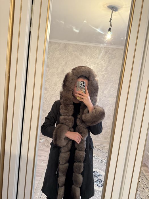 Стильная парка с роскошным мехом писца!