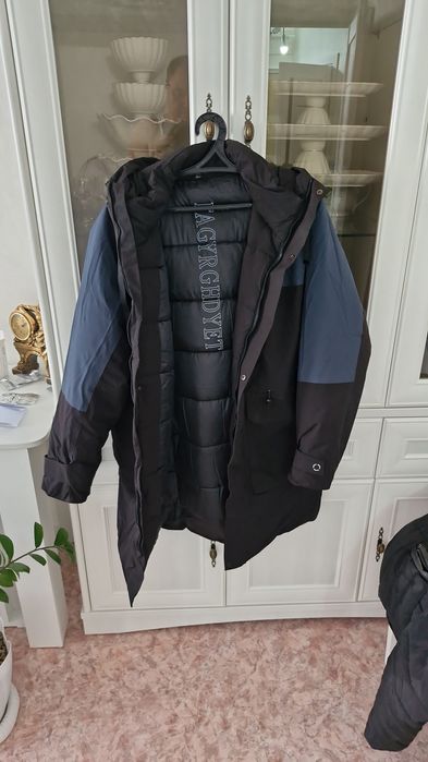 Прод.зим.куртка.сост.нов.один.раз.одевал.раз.52.54.ц.12.тыс.торг.есть.