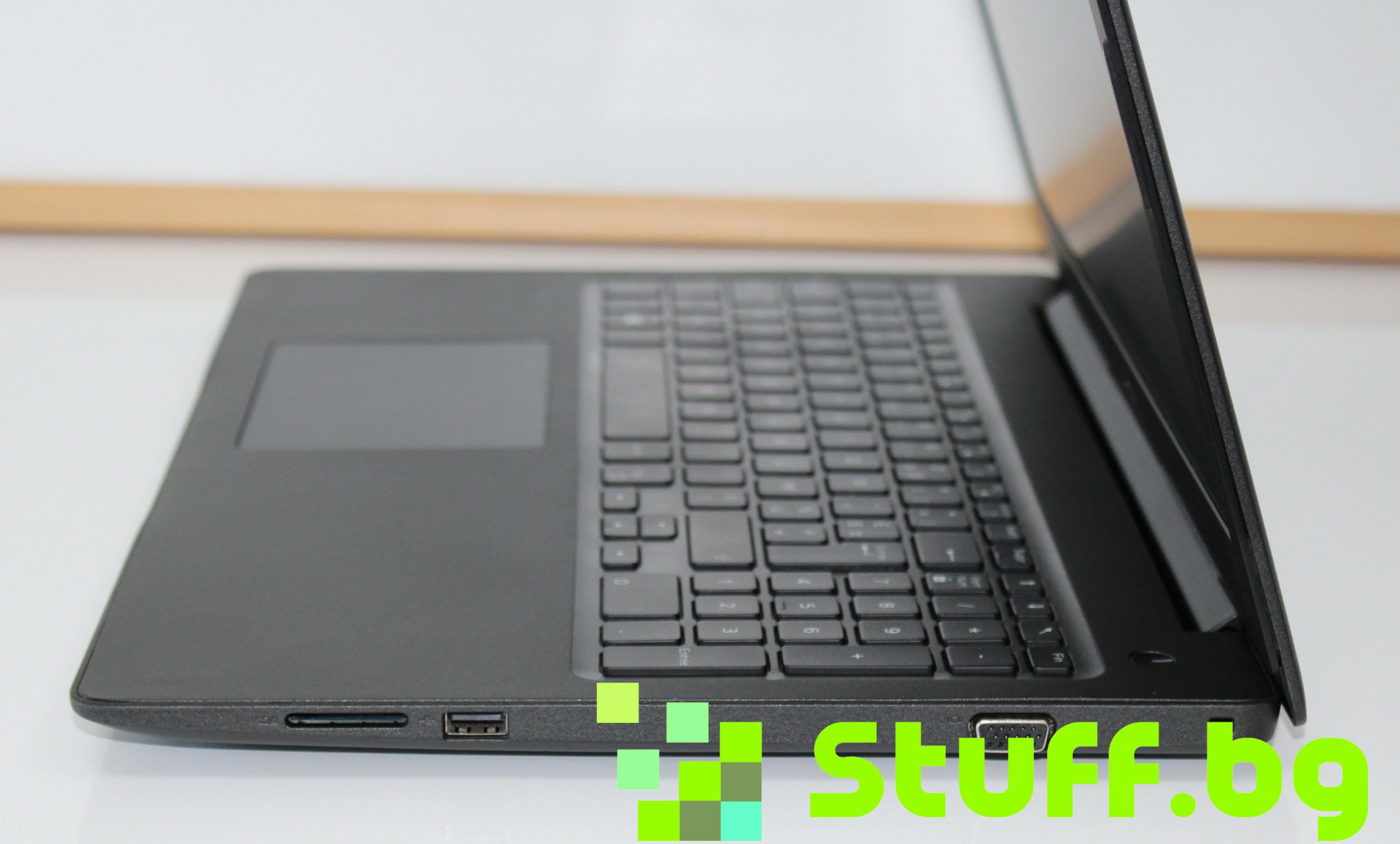 Лаптоп DELL Latitude E3590 15.6'' i5-8250U/8GB/256SSD