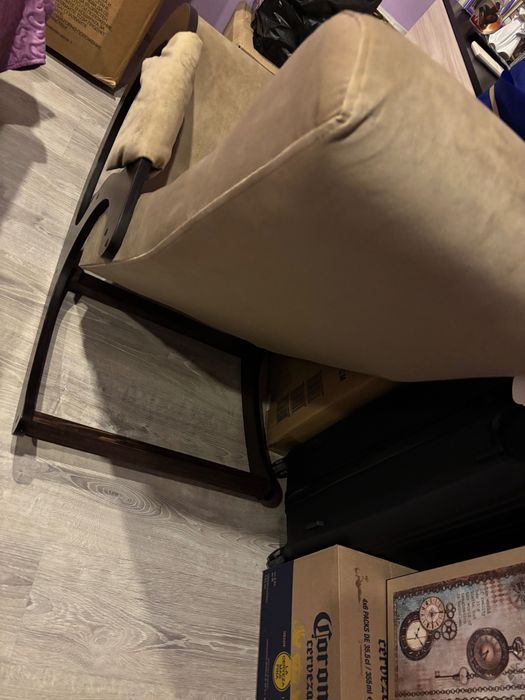 Люлеещ стол , чисто нов