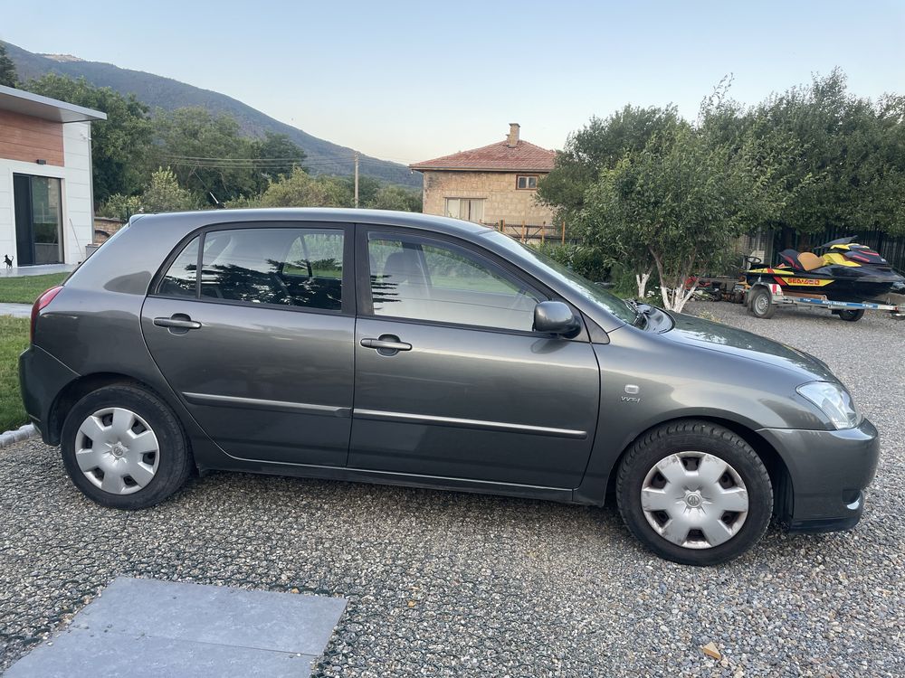 Toyota Corolla 1.6 VVT.i бензин