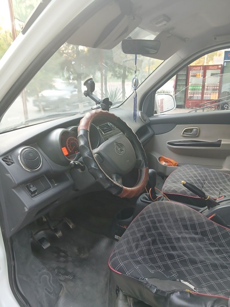 Changan srochna sotiladi