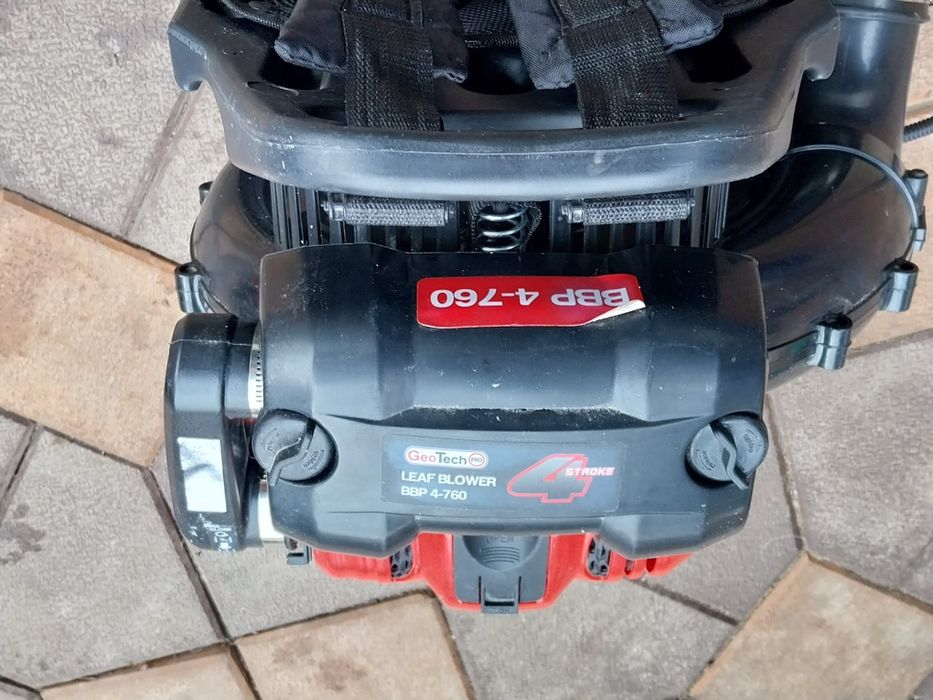 Suflanta de frunze GeoTech  BBP 4-760 cu motor în 4 timpi , noua