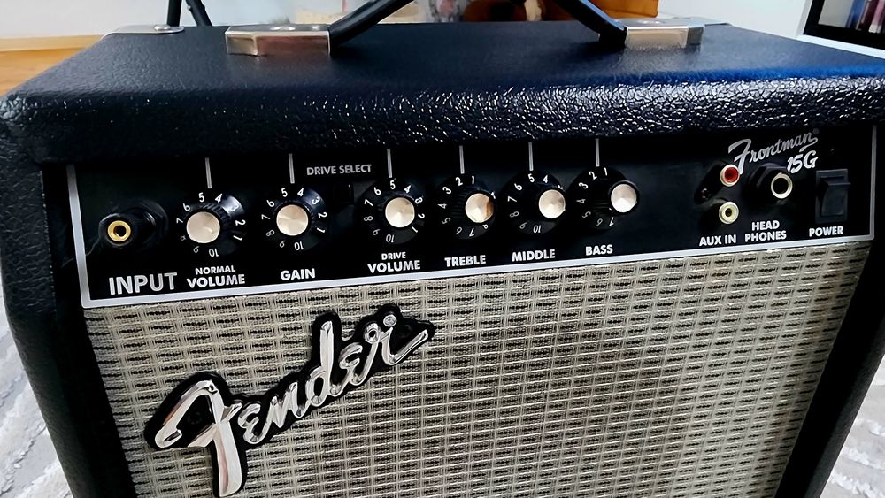Amplificator Fender Forman 15G