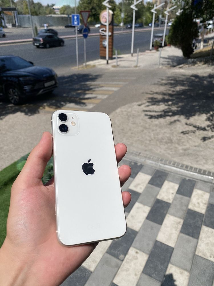 iPhone 11 128gb white
