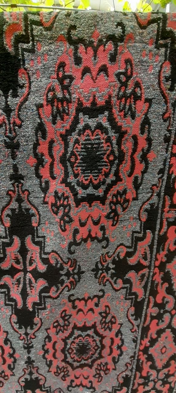 Нов едновремешен килим