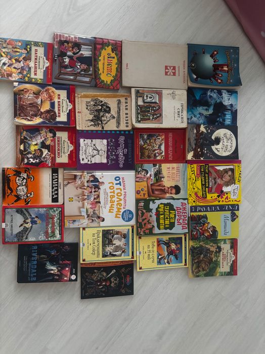 Различни книги - цена по договоряне